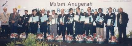 mandom resolution award 2004,bambang haryanto,sarlito wirawan sarwono