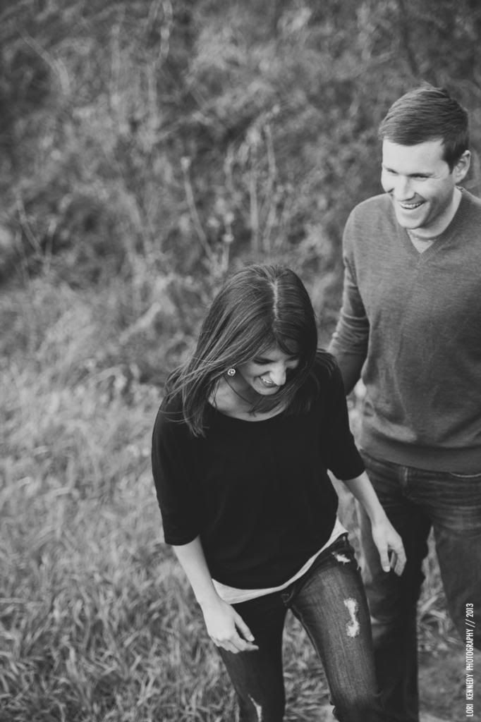 Romantic Colorado engagement photos | Lori Kennedy wedding photographers Romantic outdoor engagement photos | Lori Kennedy wedding photographer