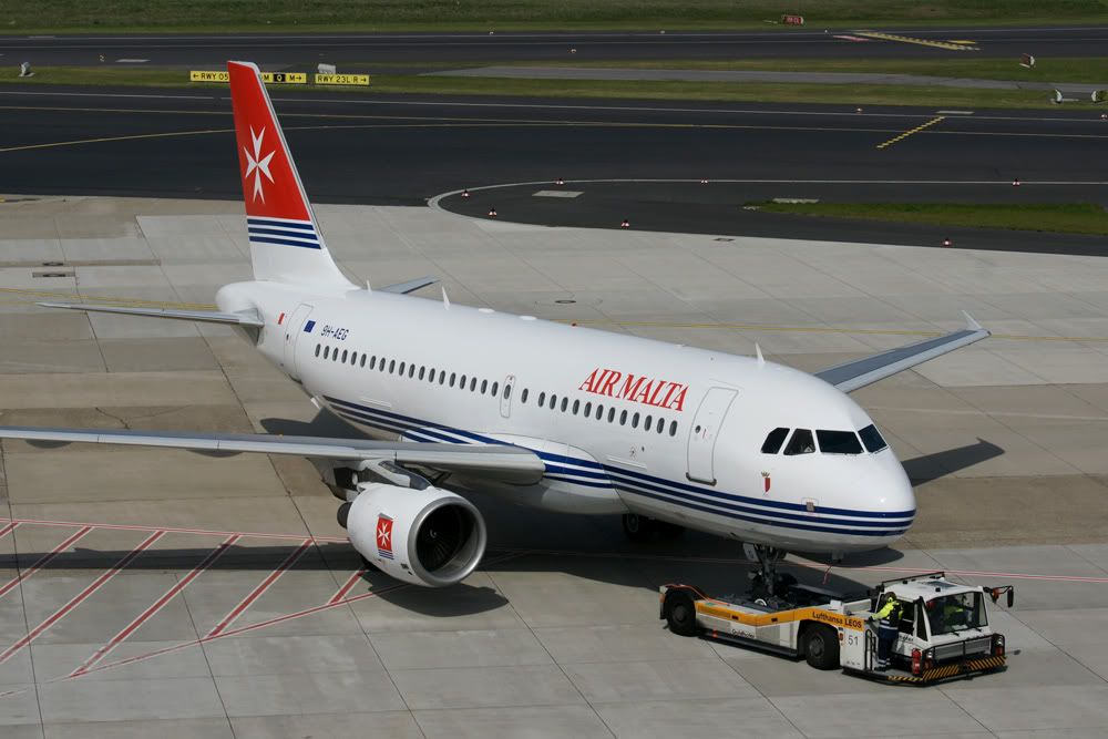 http://i828.photobucket.com/albums/zz210/SEC_photos/3990A3199H-AEGAirMalta.jpg
