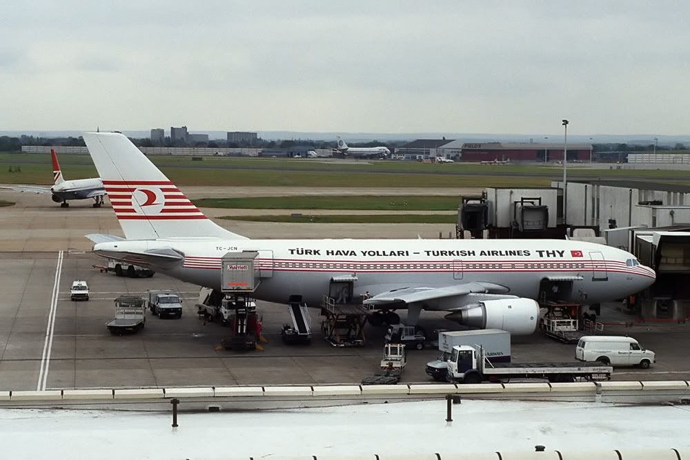 http://i828.photobucket.com/albums/zz210/SEC_photos/Heathrow%20eighties/A310TC-JCNTurkish.jpg