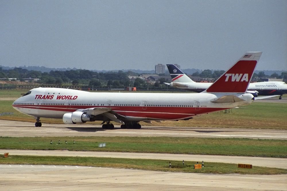 http://i828.photobucket.com/albums/zz210/SEC_photos/Heathrow%20eighties/B747N17126TWA.jpg