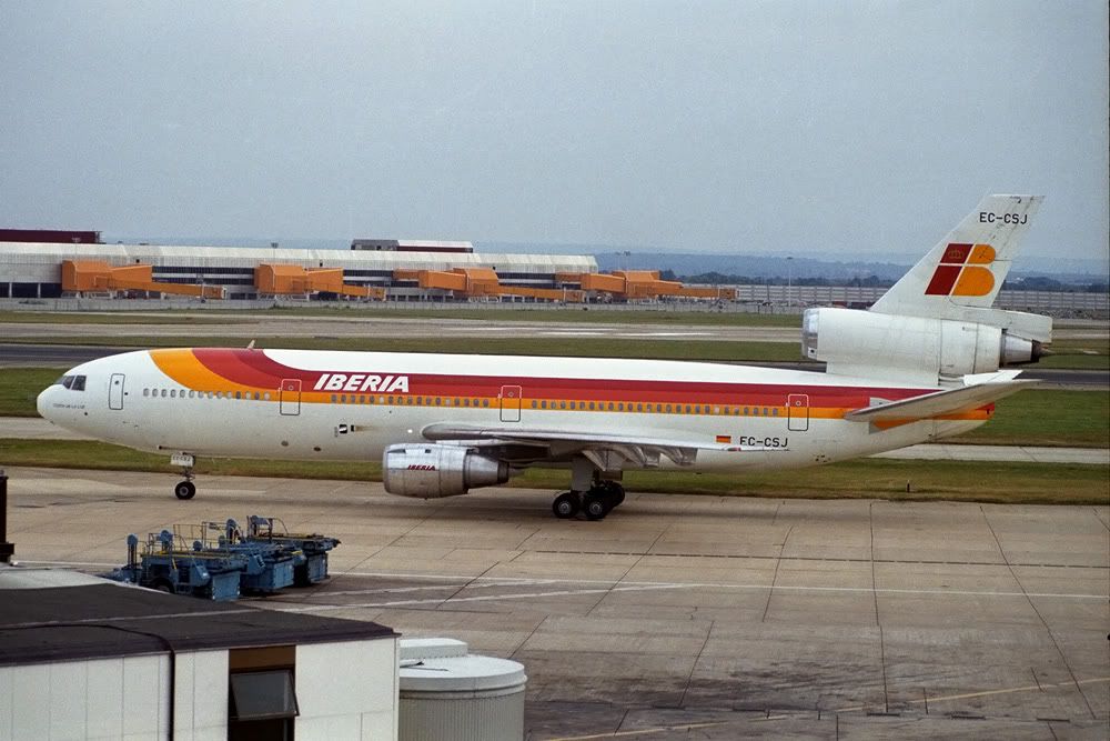http://i828.photobucket.com/albums/zz210/SEC_photos/Heathrow%20eighties/DC10EC-CSJIberia.jpg