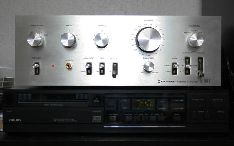 http://i828.photobucket.com/albums/zz210/leberet/pioneer%20sa-7500%20II/IMG_1508.jpg