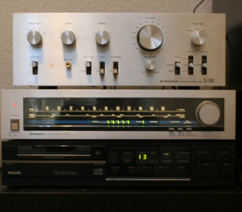 http://i828.photobucket.com/albums/zz210/leberet/pioneer%20sa-7500%20II/IMG_1513.jpg