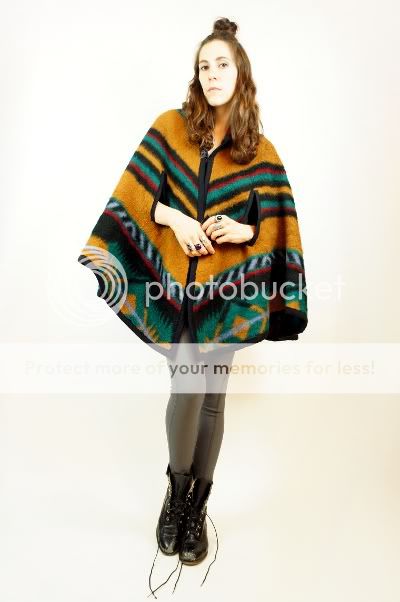   Navajo SOUTHWESTERN Aztec Zig Zag BLANKET Poncho CAPE Coat S/M/L